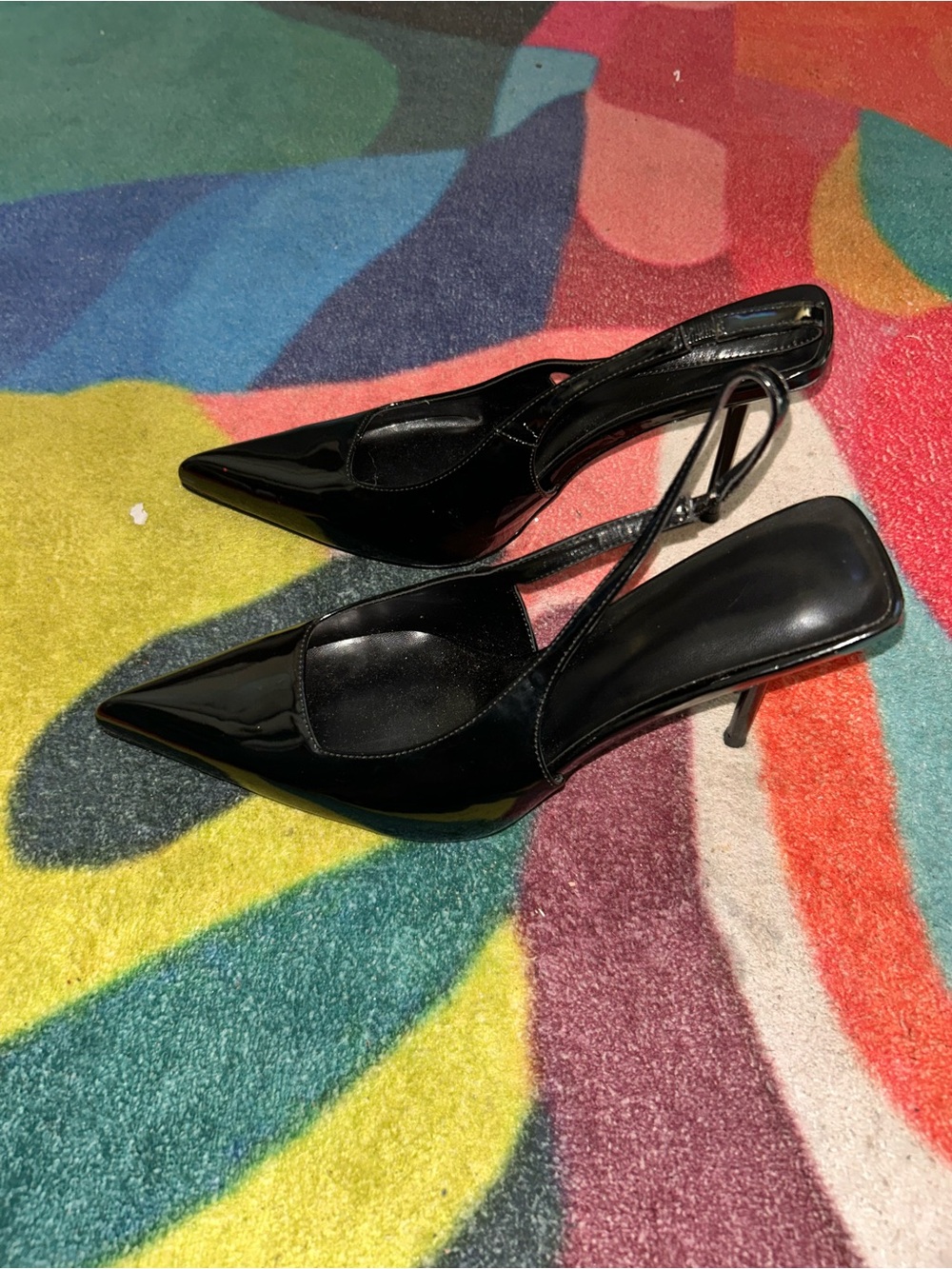 Women's Black Patent Slingback Pointed-Toe Pump - Picture 3 of 5
